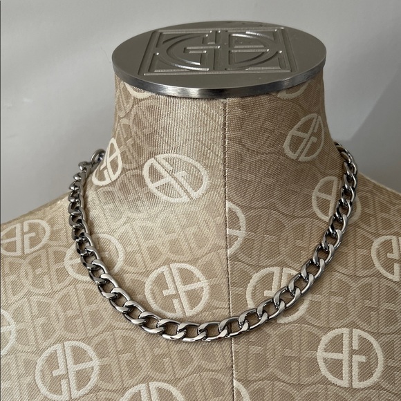 Unbranded Jewelry - Unbranded Choker 16” Silver Plated Chain Necklace